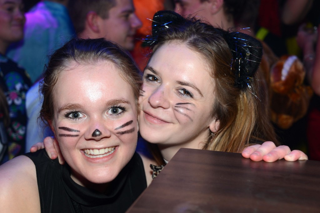 ../Images/Wagenmakersbal 2015 200.jpg